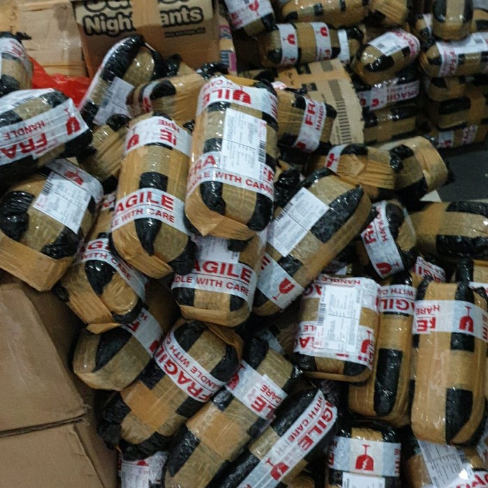 

Sale Terbatas Madu Hutan Bima Sumbawa Khafi Netto 1Kg Aman