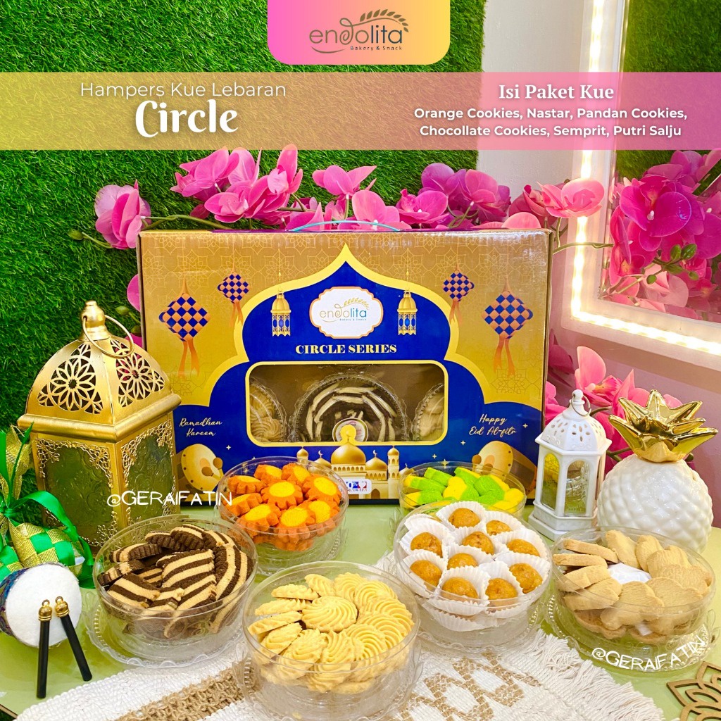 

BIG SALE KUE KERING LEBARAN 2025 PAKET BERKAH ISI 6 TOPLES BELLAROSA / PAKET KUE KERING DIBUAT TAHUN