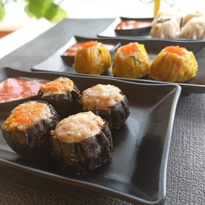 

JTTOP" DIMSUM NORI MIX ( 10 NORI + 40 PREMIUM ) + SAUS DELMONTE