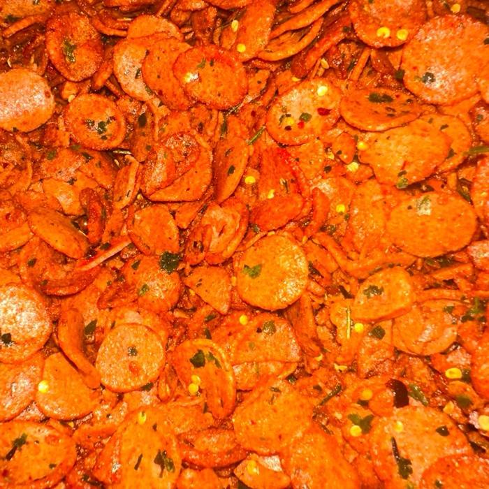 

JTTOP" SOSIS BAWANG DAUN JERUK FOOD SNACK KERIPIK