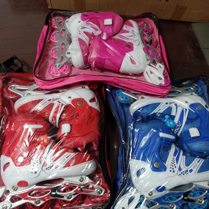 Sepatu Roda ( Bajaj )