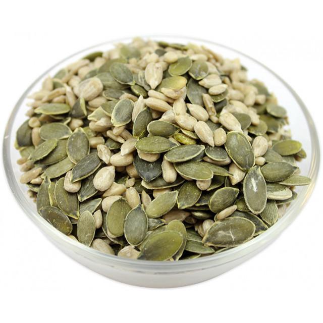 

Roasted MIx Sunflower Pumpkin Seeds ( Camilan Panggang ) - 500 Gr