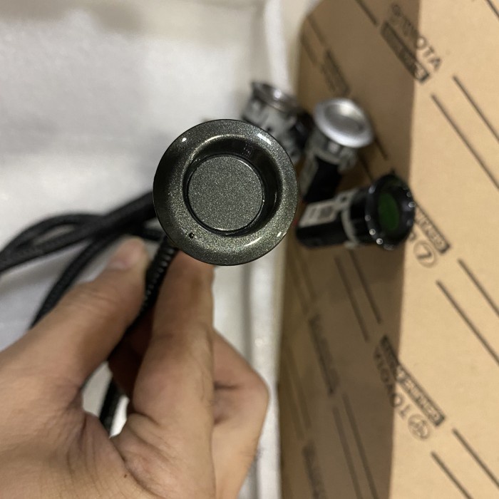 Berkualitas Sensor Parkir Innova Reborn V Venturer Depan Corner