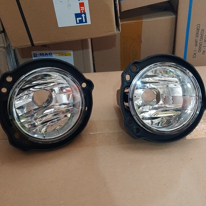 Foglamp Lampu Kabut Avanza Xenia 2012-2017 Sigra Calya Kode 057