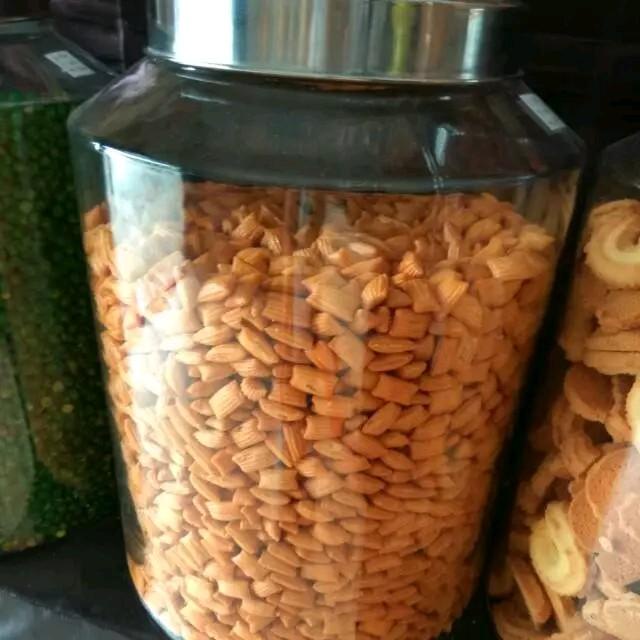 

SALE 500gram Pang Pang gula caramel/cemilan/makanan ringan/jajanan/snack/food Camilan Manis Keripik