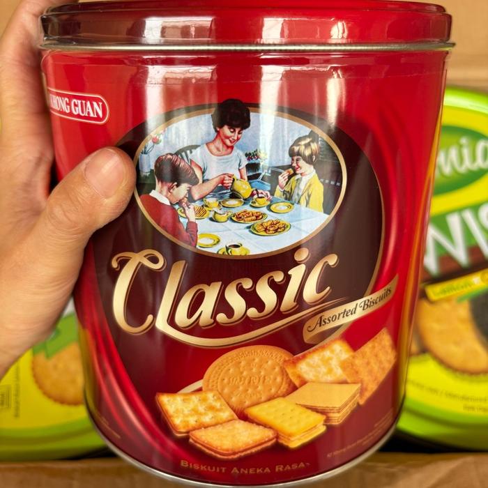 

FREE ONGKIR Agen distributor makanan ringan snack cemilan hampers lebaran biskuit kaleng khong guan