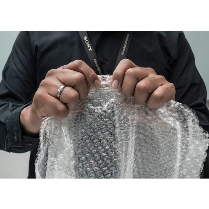 

party- PLASTIK BUBBLE; BUBLE;BABEL HITAM WRAP 125CM X 50M - HITAM PREMIUM