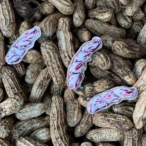 

kacang tanah batik 1kg/kacang tanah