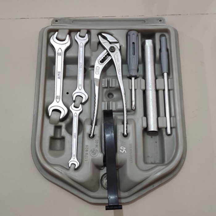 Toolkit Bmw E30 Original
