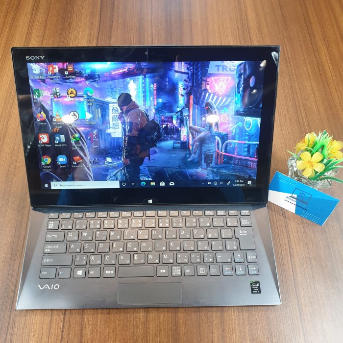 LAPTOP 2 IN 1 SONY VAIO CORE I5 RAM 4GB SSD 128GB BEKAS SECOND *