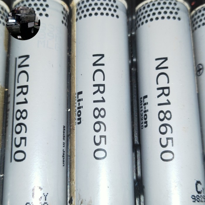 baterai NCR18650 bekas laptop 2500 mah - 3000 mah cek liitokala lii500 *