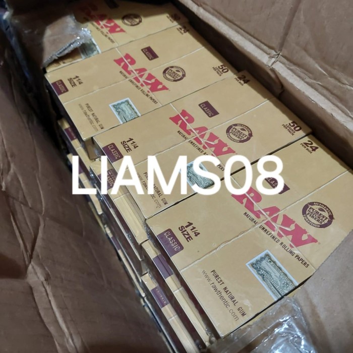 

kertash RAW coklat dan hitam 1 1/4 per box