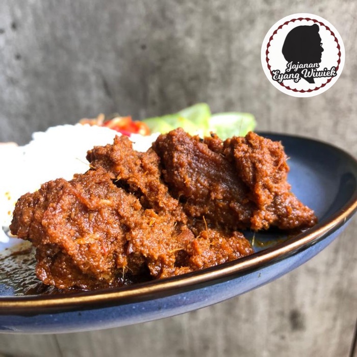 

New Rendang Daging Sapi Pedas Minang Padang Merek Jajanan Eyang Wiwiek Original Asal Payakumbuh