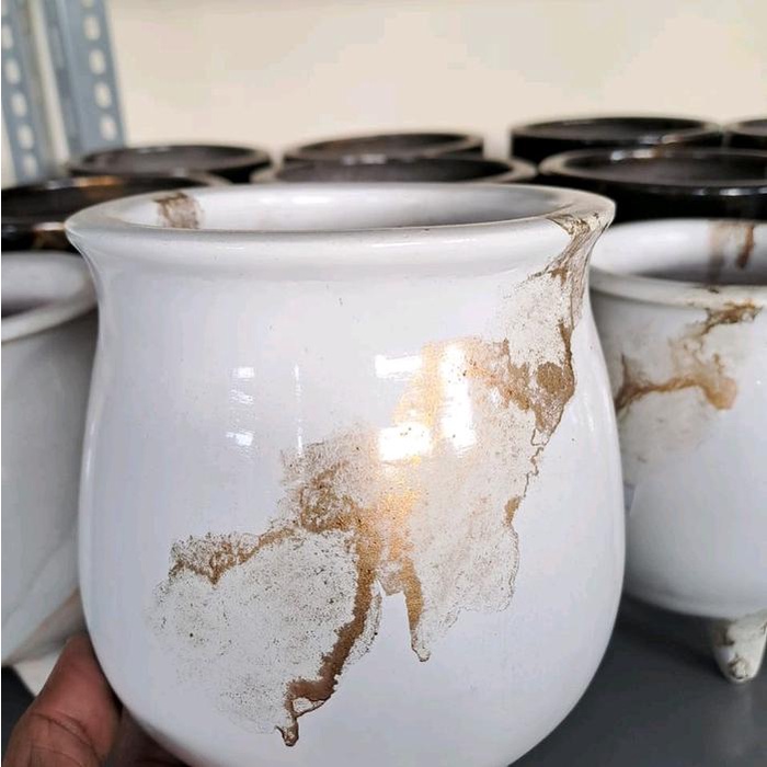 siapkirim- Pot Tanah liat putih Ag.Komkom Magenta