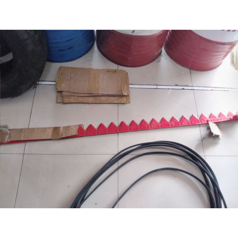 PISAU SET YANMAR COMBINE HARVESTER