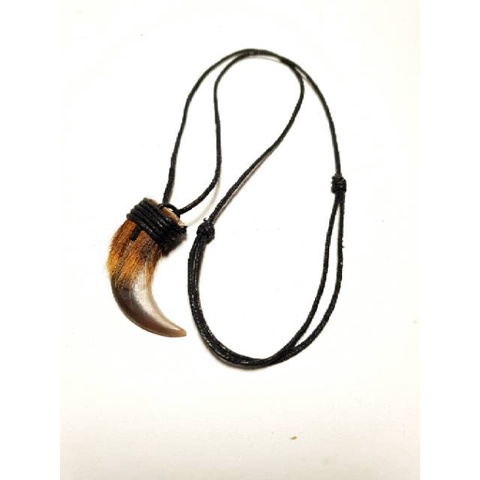 Kalung Liontin Taring Kuku Sapi Asli