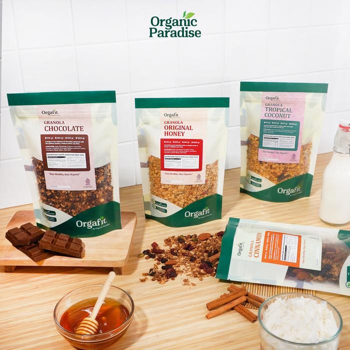 

GRANOLA DARK CHOCOLATE SPECIAL 1 KG / GRANOLA COKLAT SPECIAL 1 KG ORGANIC PARADISE