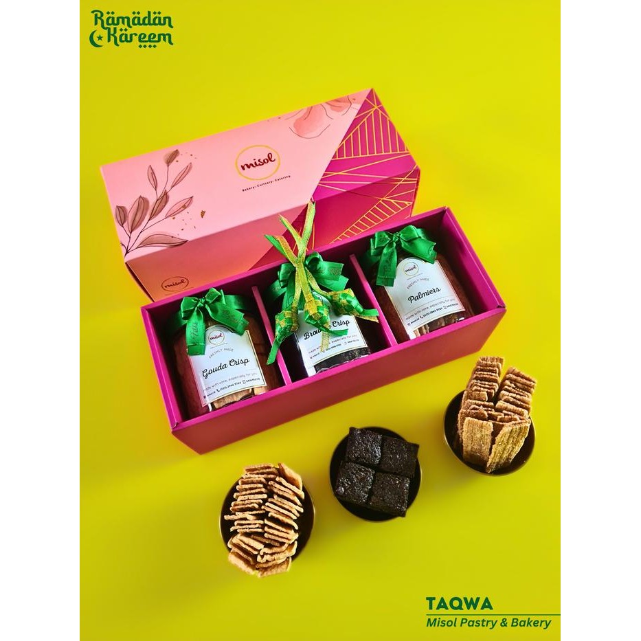 

Kirim,HariYgSama- Hampers Parcel MISOL cookies Kue Kering isi 3 Toples