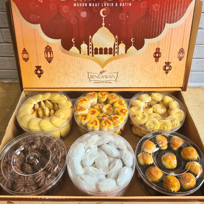 

Kirim,HariYgSama- Parcel/Hampers Kue Lebaran Idul Fitri 1 dus isi 6 pack