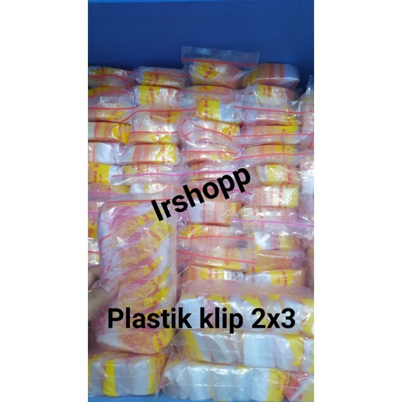 

PLASTIK KLIP 2X3 ISI 5. LEMBAR / 5 SLOP BONUS 300 LEMBAR