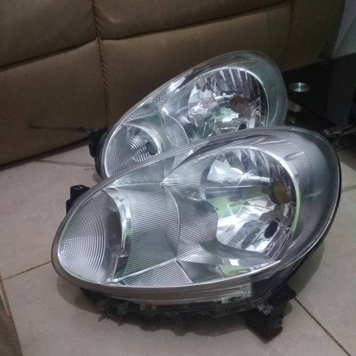 PREMIUM headlamp lampu depan nissan march
