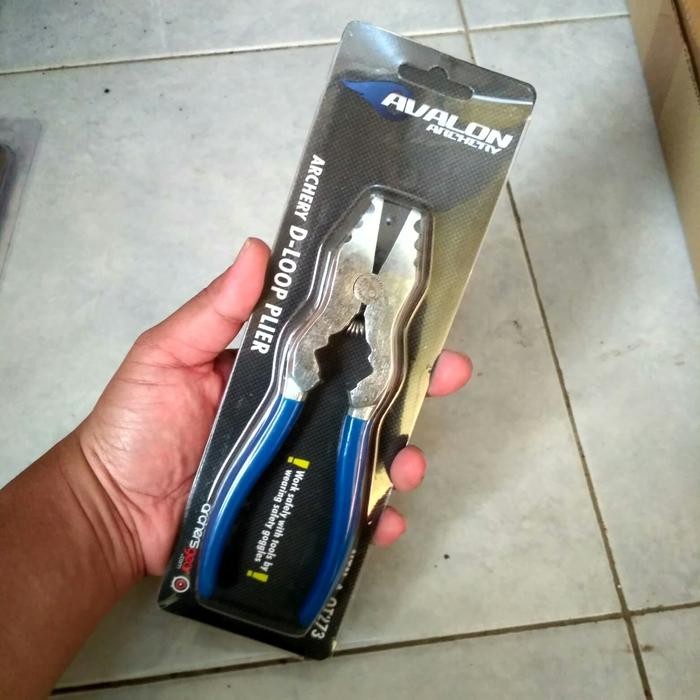 TANG AVALON D LOOP PLIER