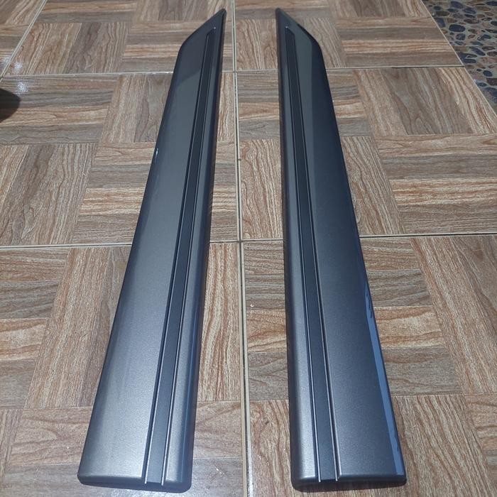 List Body Pintu Depan Rush Gr Sport Side Moulding Body Rush Gr Sport