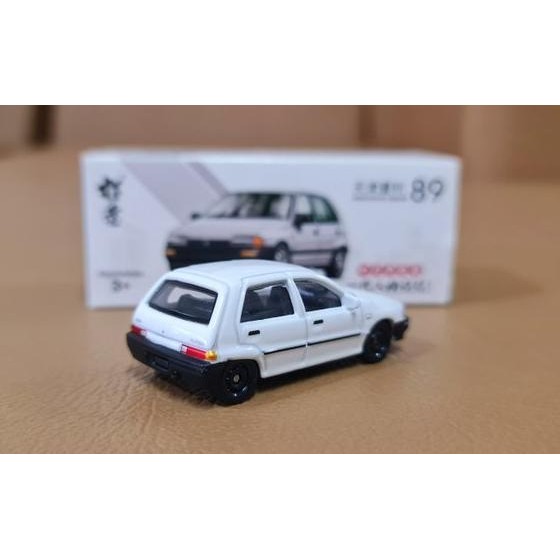 Diecast Mobil Daihatsu Charade Winner 1:64 Xcar Xcartoys Miniatur