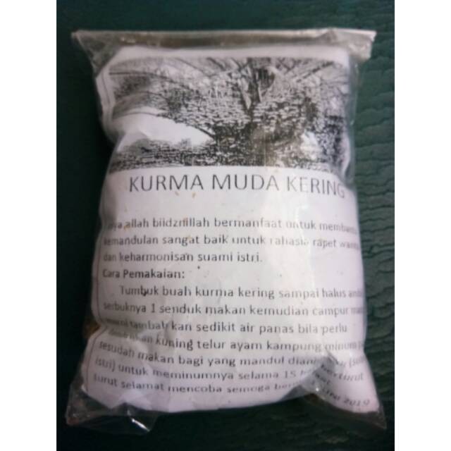 

Kurma Muda Kering Plus Daun Marmia