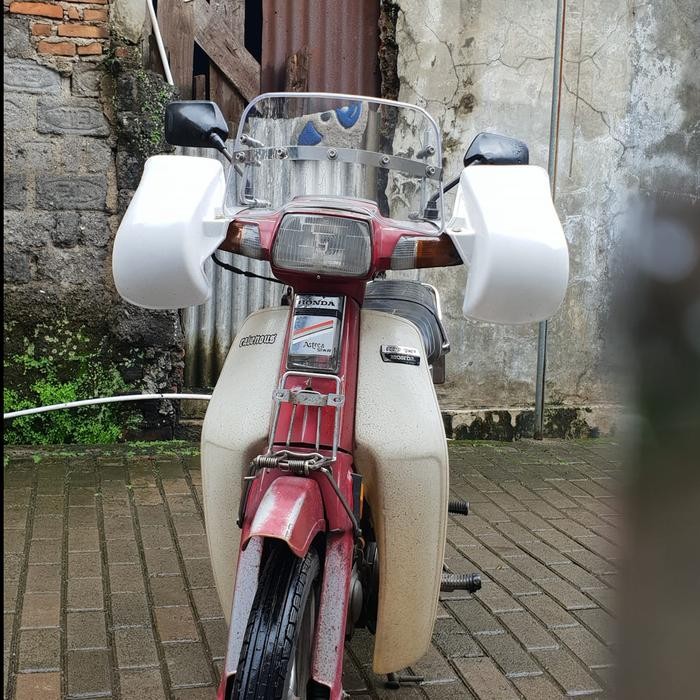 Windshield Classic Low C-Series Universal C-Series Honda Astrea