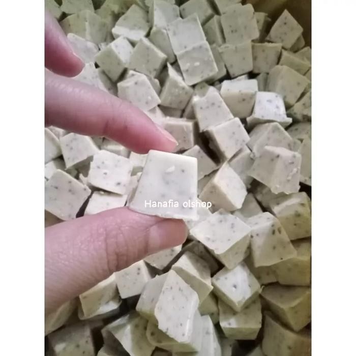 

COKLAT PIRAMID 1KG COKLAT MIX SQ Chocolate COKLAT PATAHAN PIRAMID GREENTEA BERRY YOUGURT PIRAMID