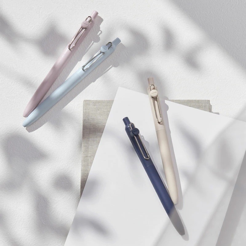 

Uni UniBall Zento Standard Model 0.38mm 0.5mm Gel Ink Pen Mitsubishi Uni-Ball Pulpen UBN-ZSC