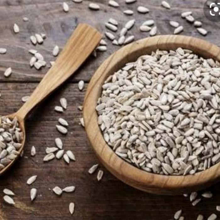 

PastikanDikirimLgsg- sunflower seed 1kg