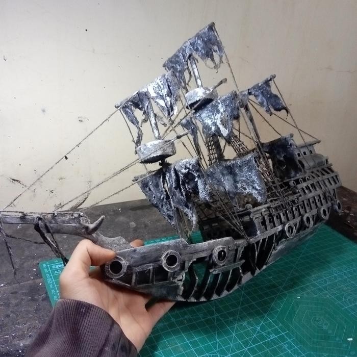 Dekorasi Aquarium Kapal Karam bajak laut 60 cm