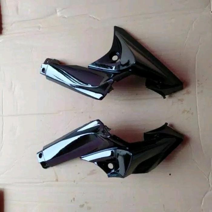 sambungan body bawah Jupiter z new robot 2010 warna hitam Motorcycle