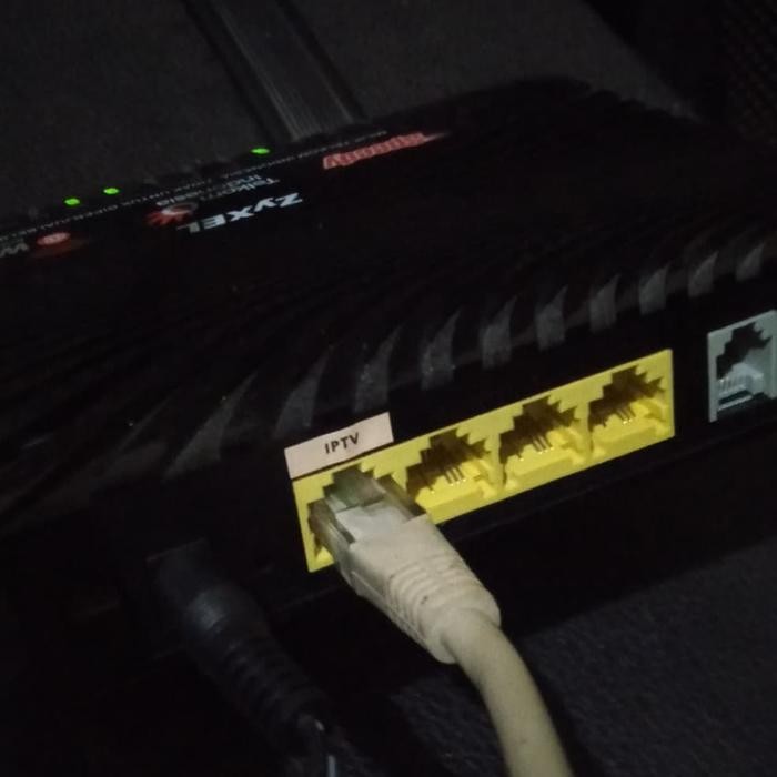 JTTOP" ADSL MODEM ROUTER ZYXEL P-660HN V2