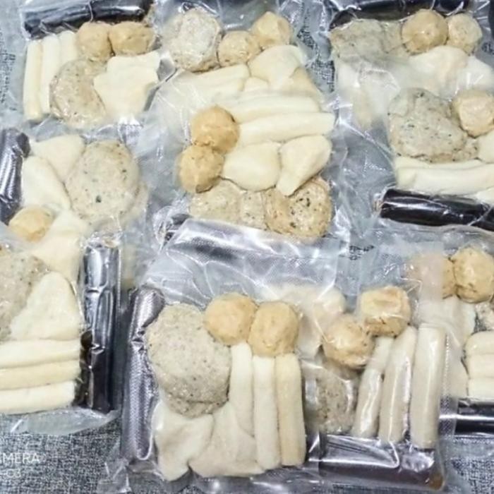 

PastikanTerjaminMutunya- pempek Palembang -ikan tenggiri asli