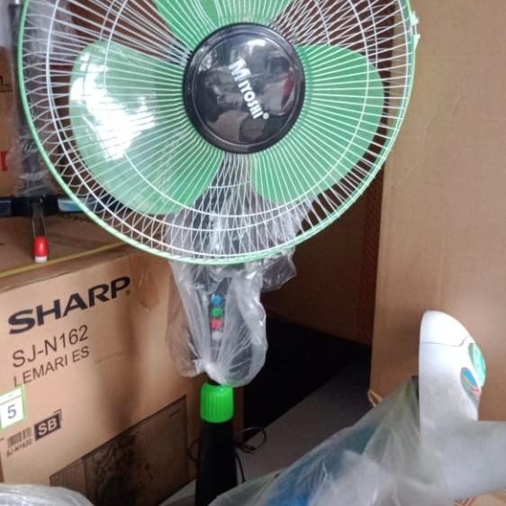Kipas Angin Berdiri 16 Inc Promo