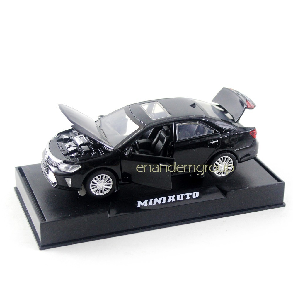Diecast Miniatur Mainan Mobil Metal Toyota Camry