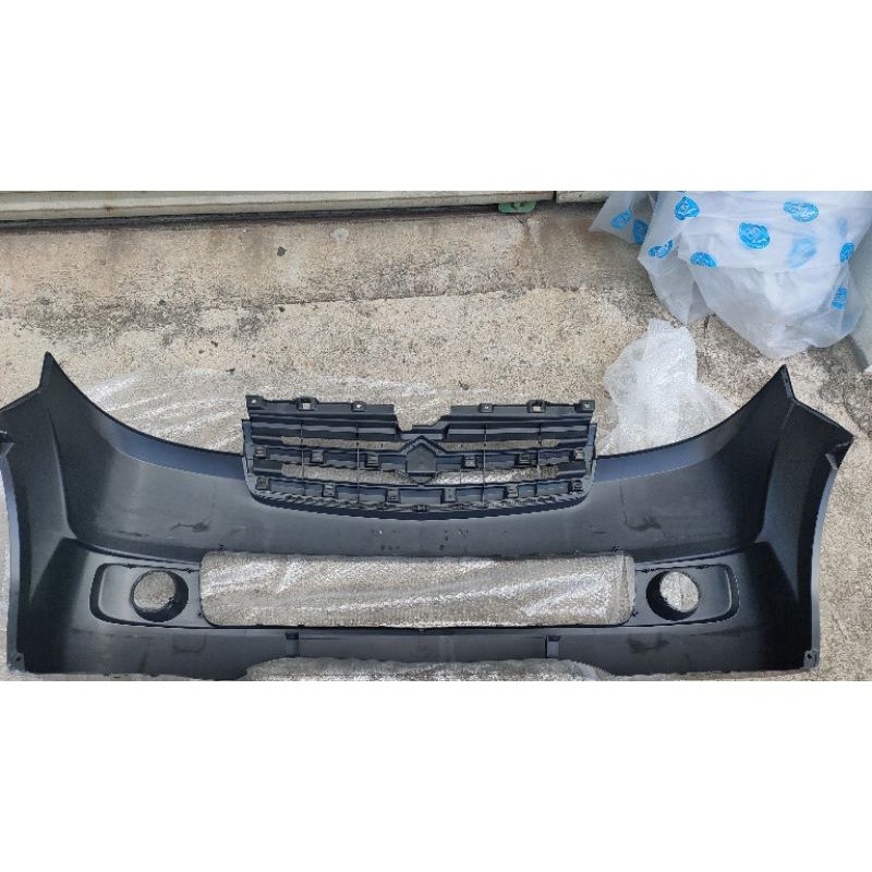 Bumper depan APV Arena