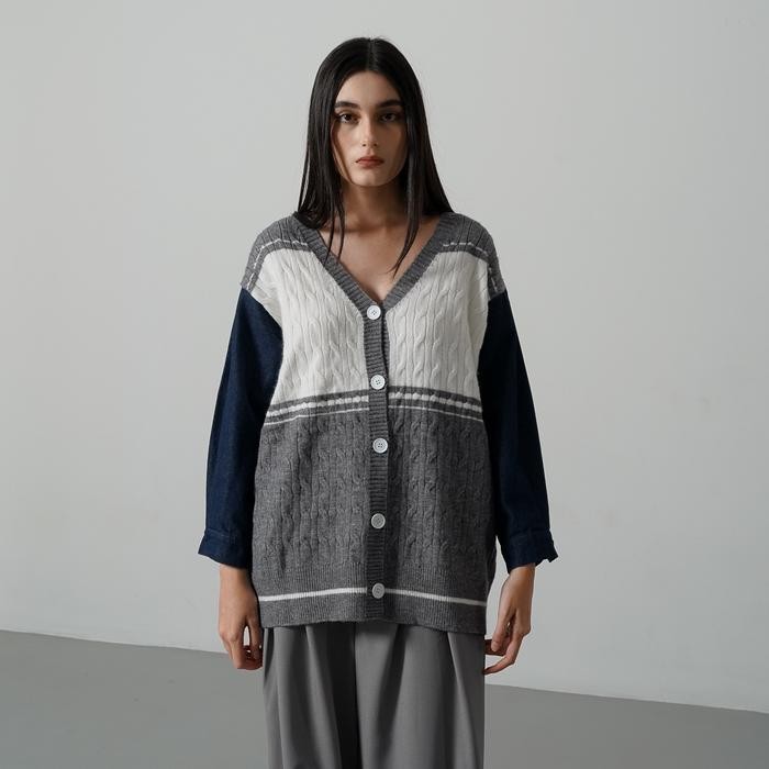 Coatelle- This Is April Cardigan Lengan Panjang Wanita Denim Rajut Outerwear Adelyn Knit Top