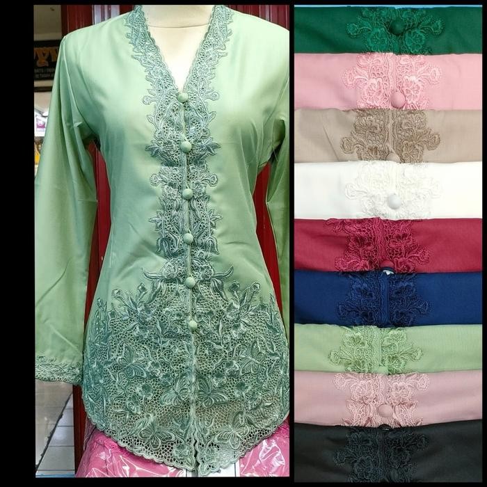 Trenatik- Motif Senada Kupu-Kupu Kebaya Nayla Encim Bahan Katun Toyobo