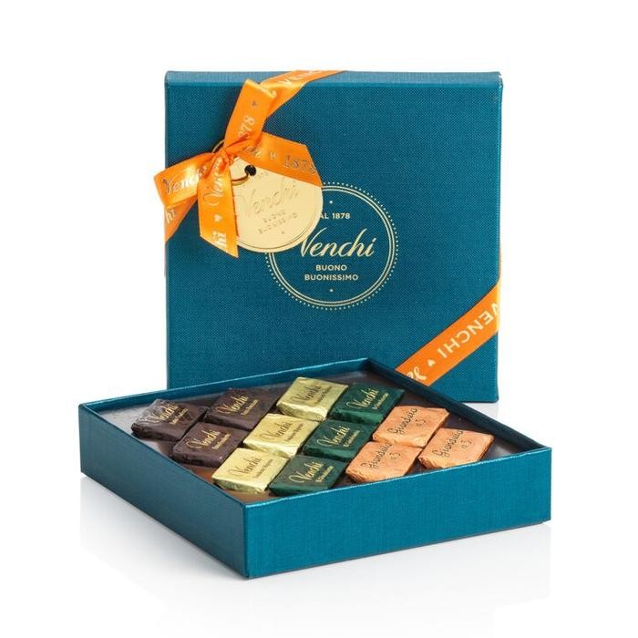 

Venchi Chocolate Premium Box Blue Giandujotti - 107gr Cocoa Food Cokelat