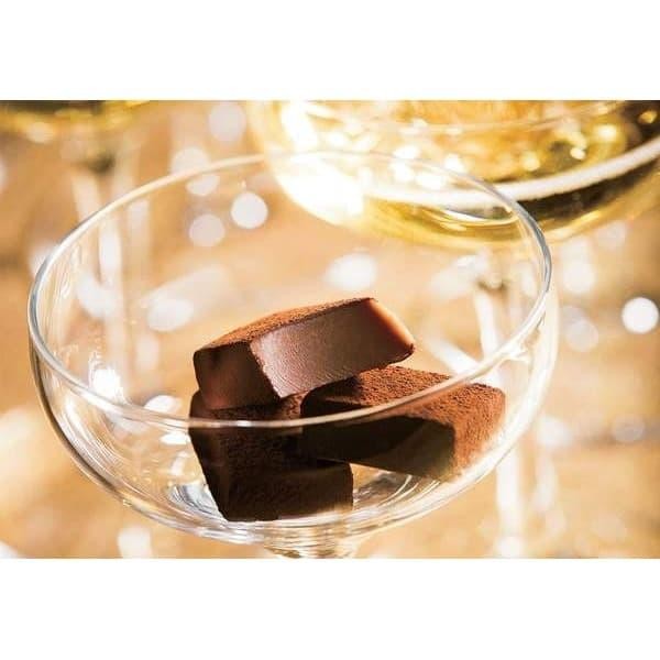 

Royce - Nama Chocolate "Champagne Pierre Mignon" Terlaris