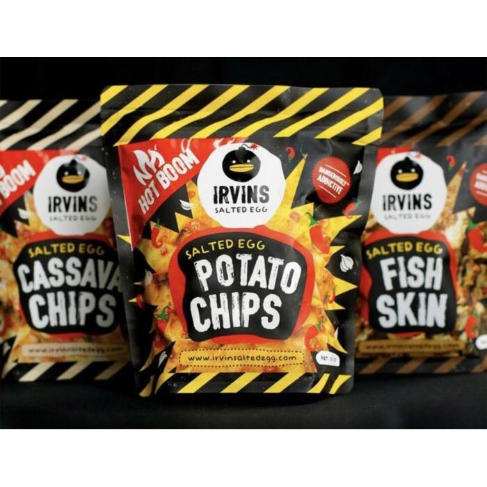 

HOT BOMB Irvins Fish Skin Potato Chips Salted Egg Spicy Irvin Keripik Terlaris