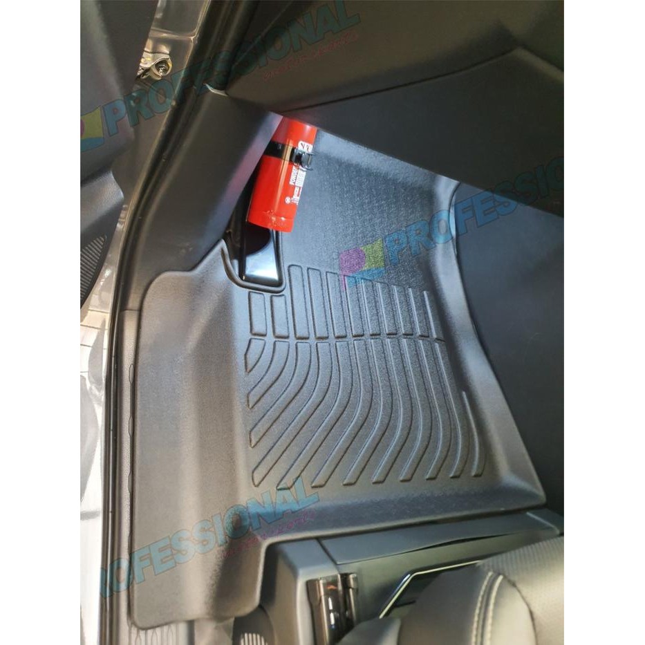 [Expert] Carpet Karpet V2 3D All Weather Toyota Innova Zenix