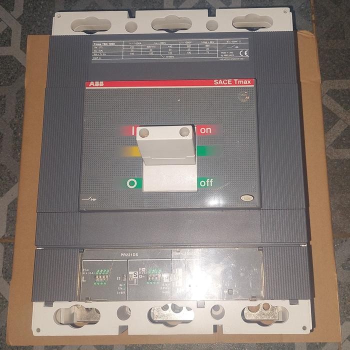 ABB MCCB SACE TMAX T6N 1000 3P 1000A 36KA MCCB ABB 1000A 3P