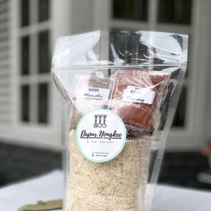 

Terlaris- Nasi Mandhi Beras Basmati 1Kg Dengan Bumbu Nasi Mandhi Rice Food