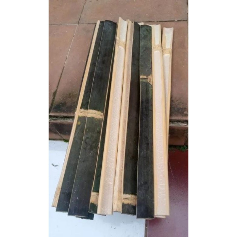 Bilah Bambu Hitam