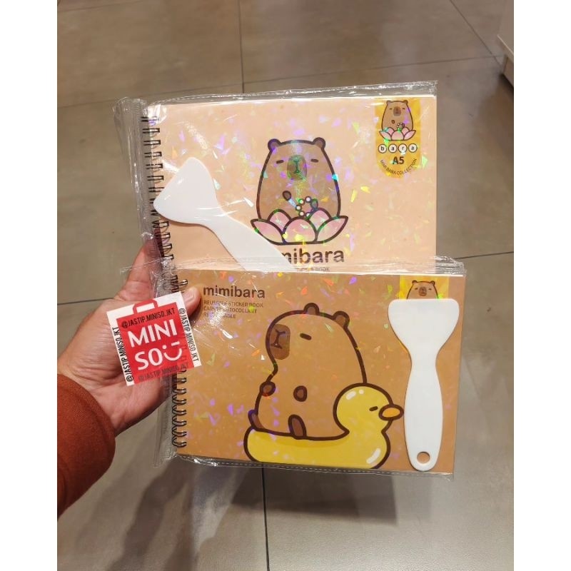 

MINISO MIMIBARA Reuseable STICKER BOOK (40 Sheets) 20.8x14.3cm CAPIBARA Collection